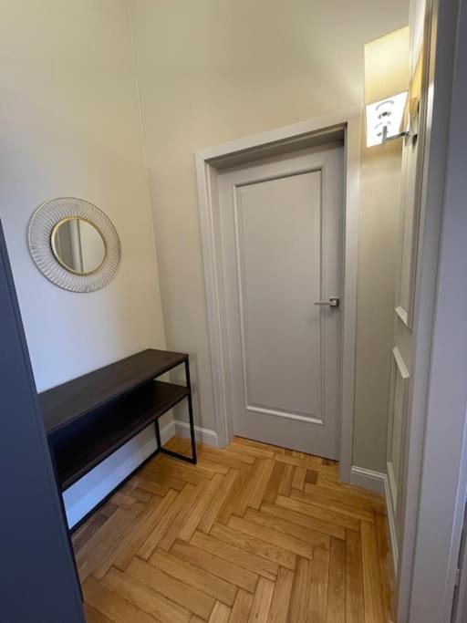 Crown Pearl - Wonderful Apartment, 110Scm, 4 Rooms Krasków Εξωτερικό φωτογραφία