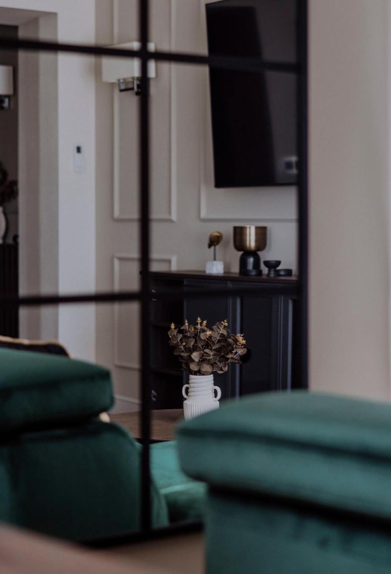 Crown Pearl - Wonderful Apartment, 110Scm, 4 Rooms Krasków Εξωτερικό φωτογραφία