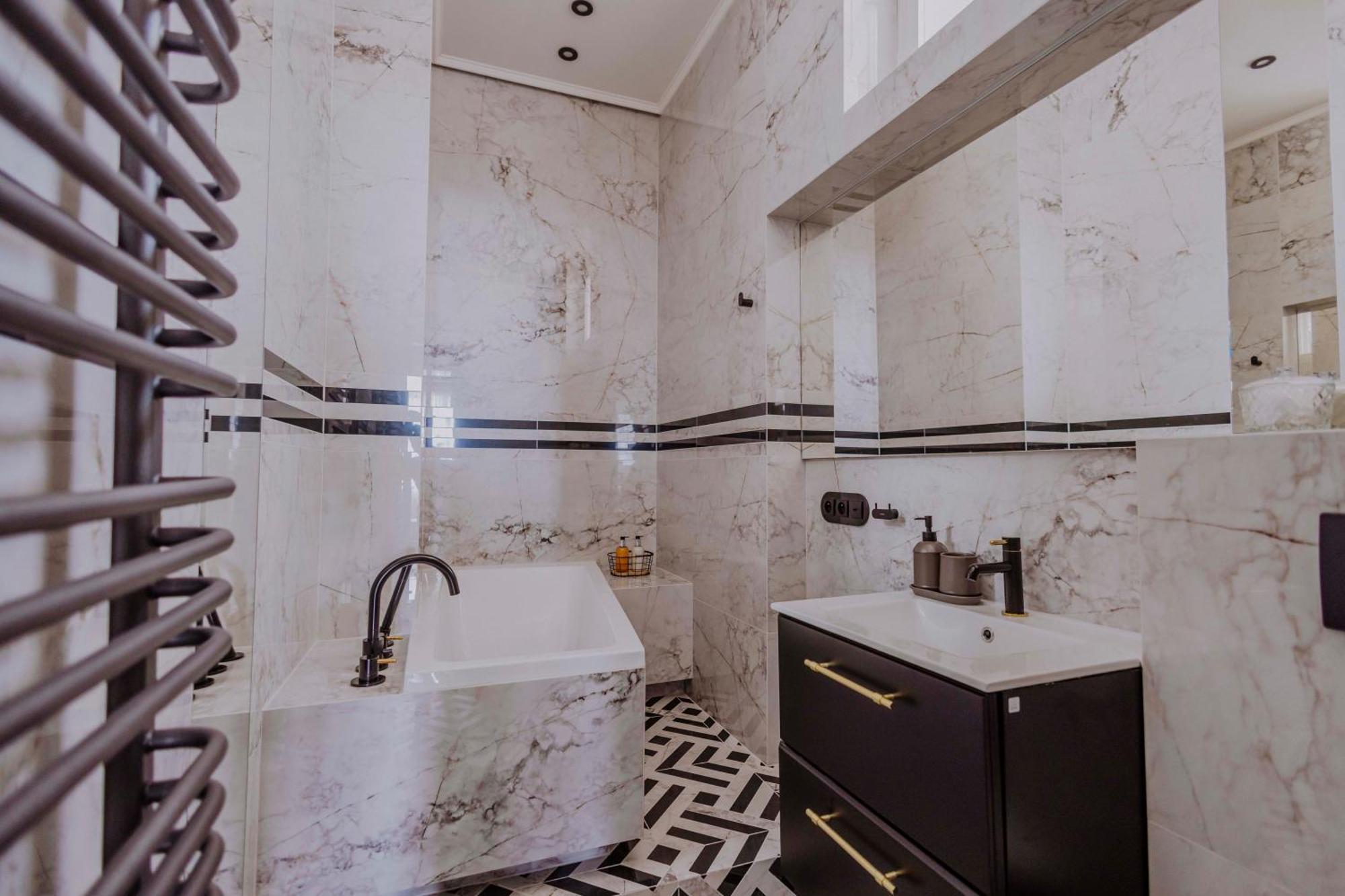 Crown Pearl - Wonderful Apartment, 110Scm, 4 Rooms Krasków Εξωτερικό φωτογραφία
